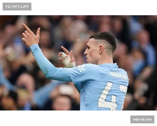 福登缺席无碍曼城进攻 多库突破成边路爆点 福登缺席无碍曼城进攻 多库突破成边路爆点