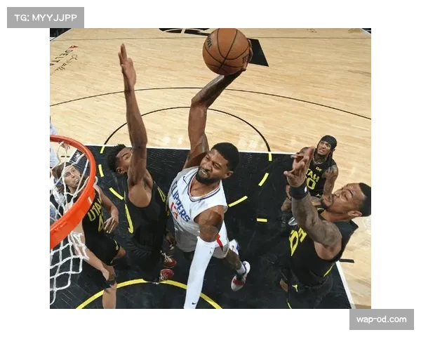 爵士乔治27分8助攻 最后三分绝杀尝试未果