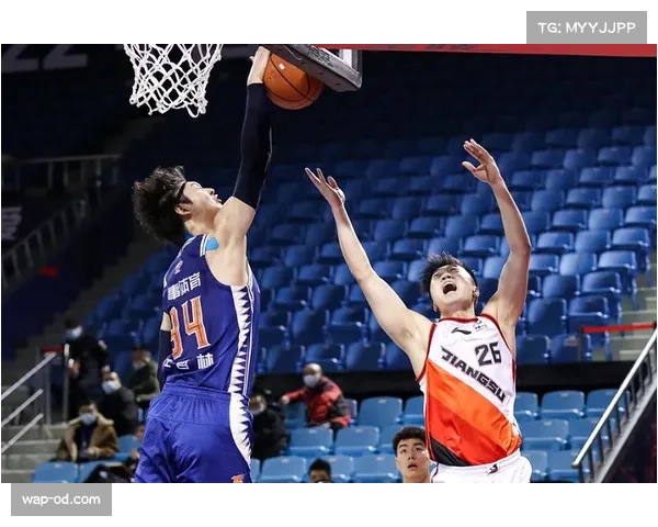 江苏全场仅得五十三分 创赛季新低暴露进攻乏力 江苏全场仅得五十三分 创赛季新低暴露进攻乏力